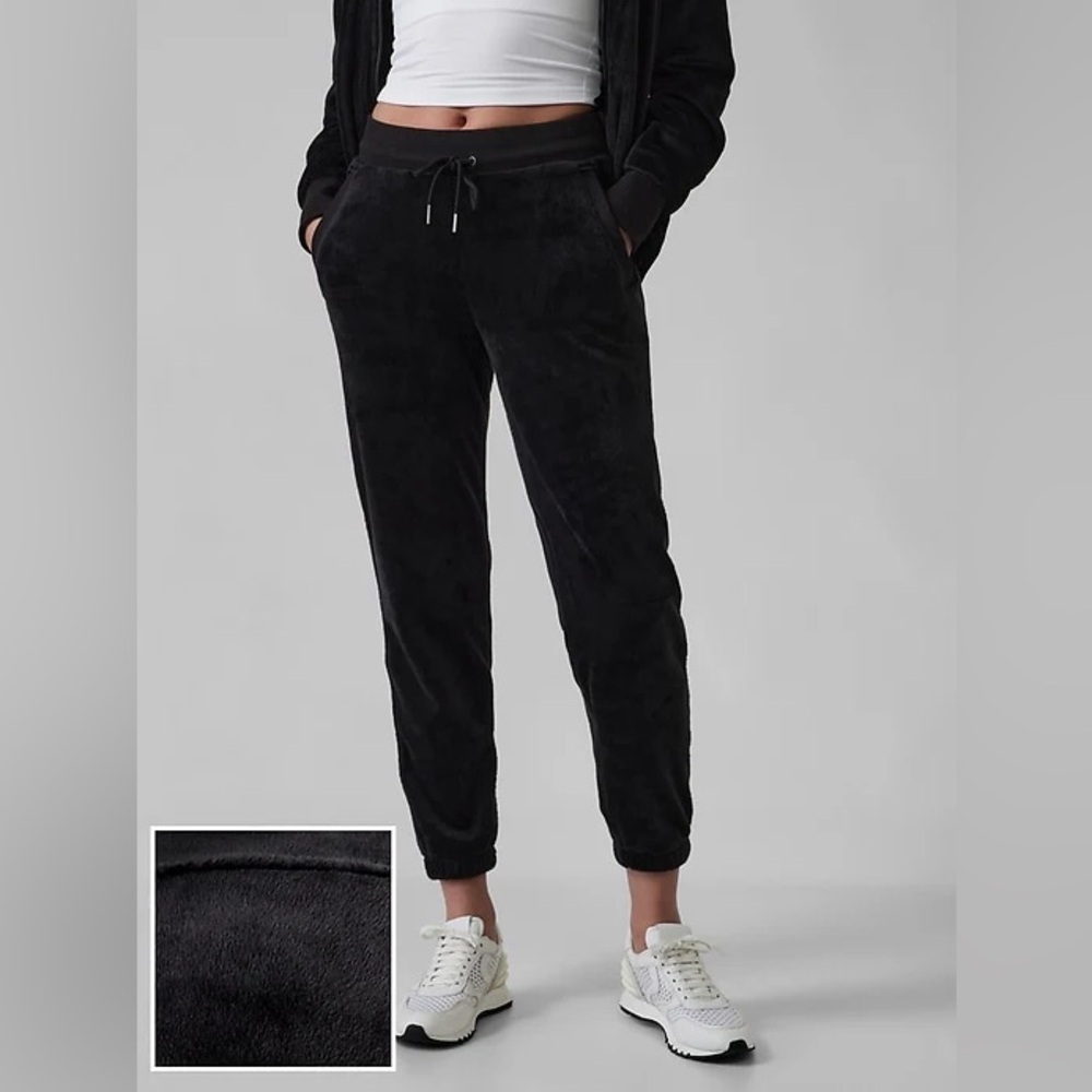 Athleta Cozy Karma Recover Jogger in Black‎ Size Extra Small